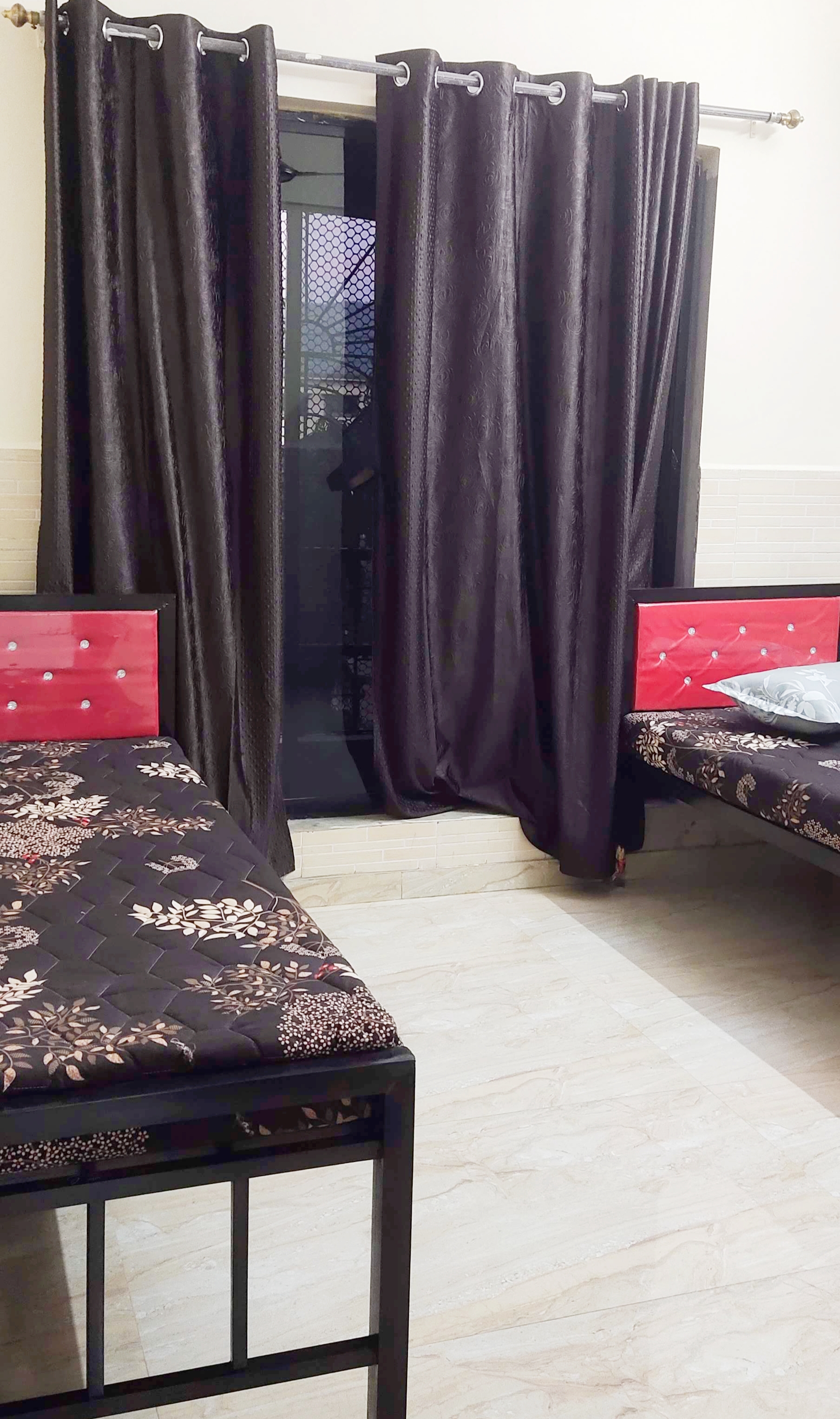 Dolphin PG Airoli Tower Photo 1 Dolphin PG Airoli Tower Photo 1