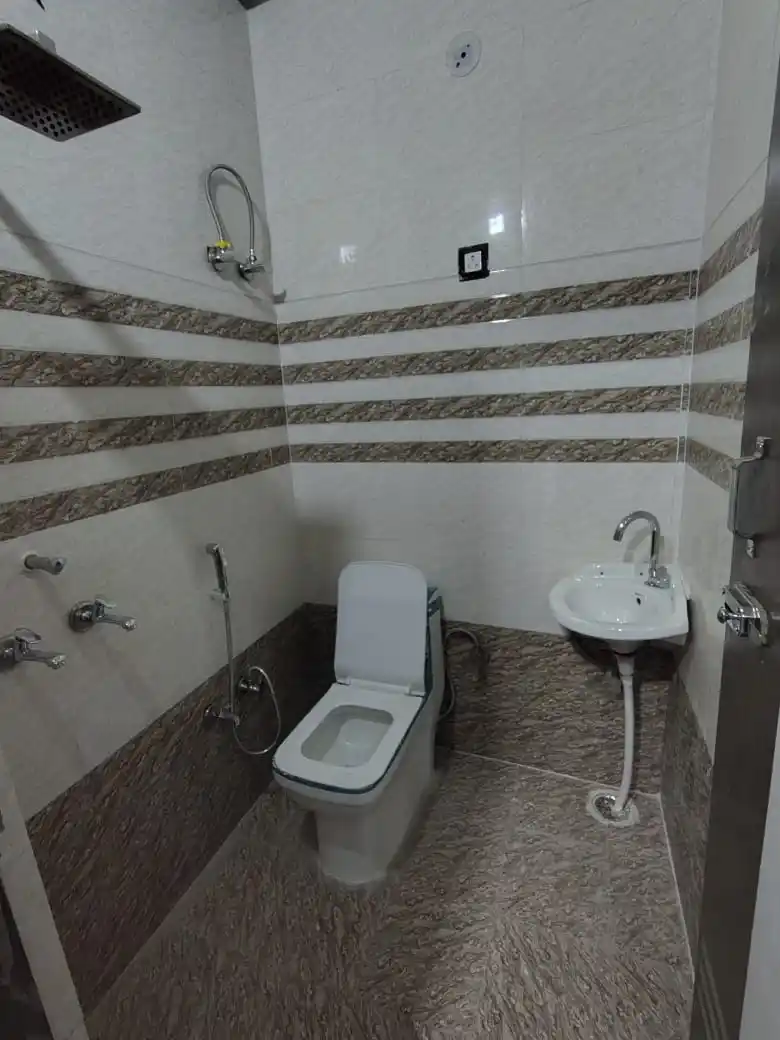 ALPHA RESIDENCY - Image 11