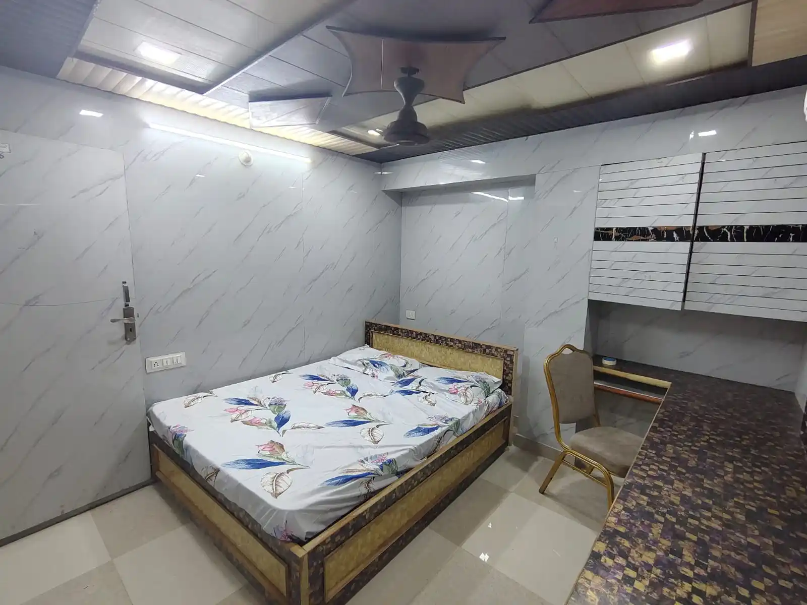 ALPHA RESIDENCY - Image 16