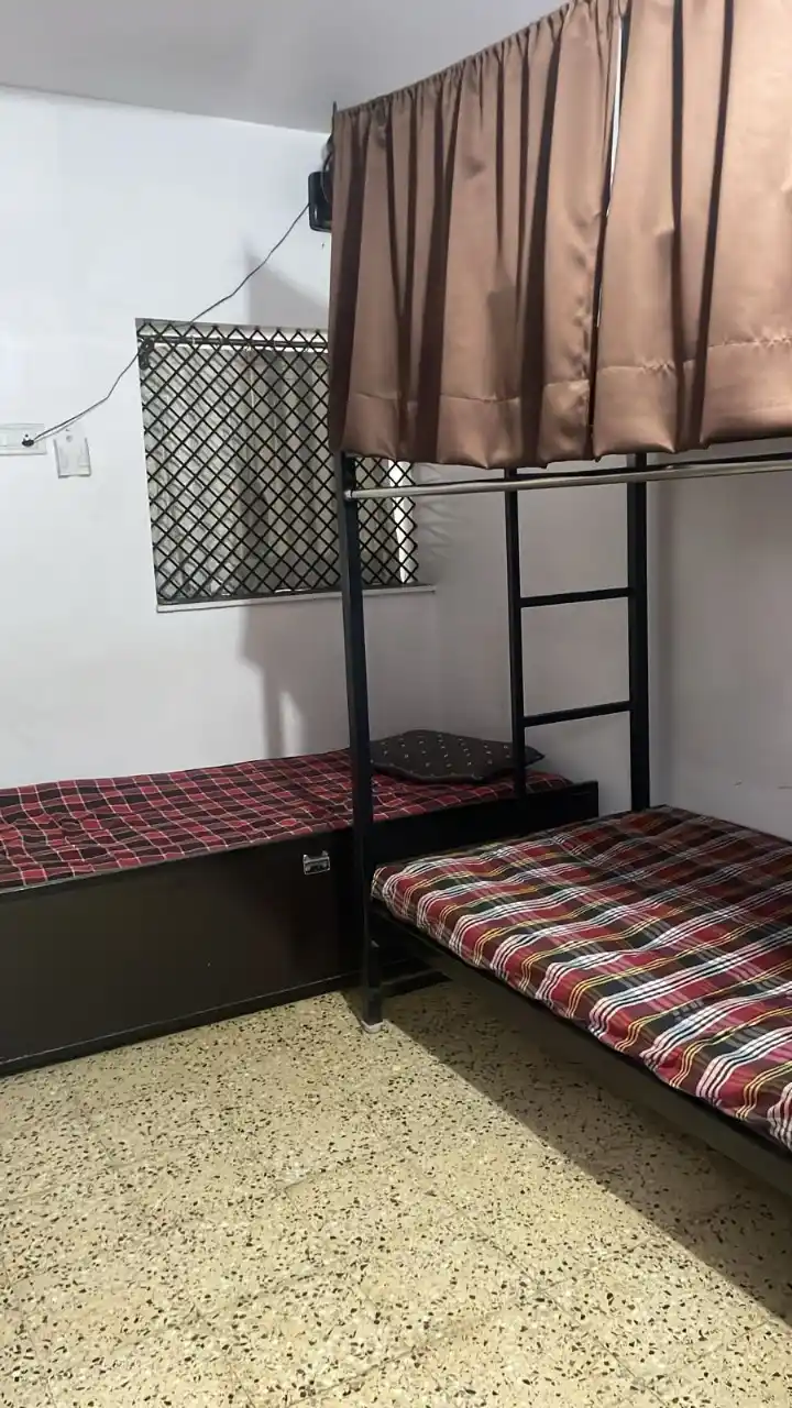 ShriKrupa Hostel - Image 23